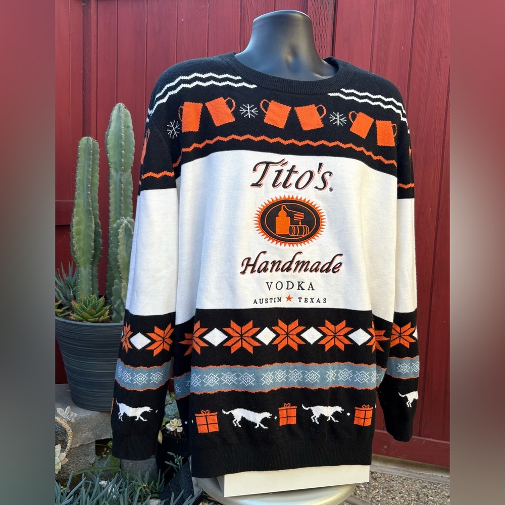 Tito’s Homemade Vodka Men’s 2XL Sweater